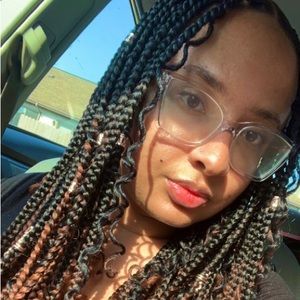 Meet your Posher, Nina